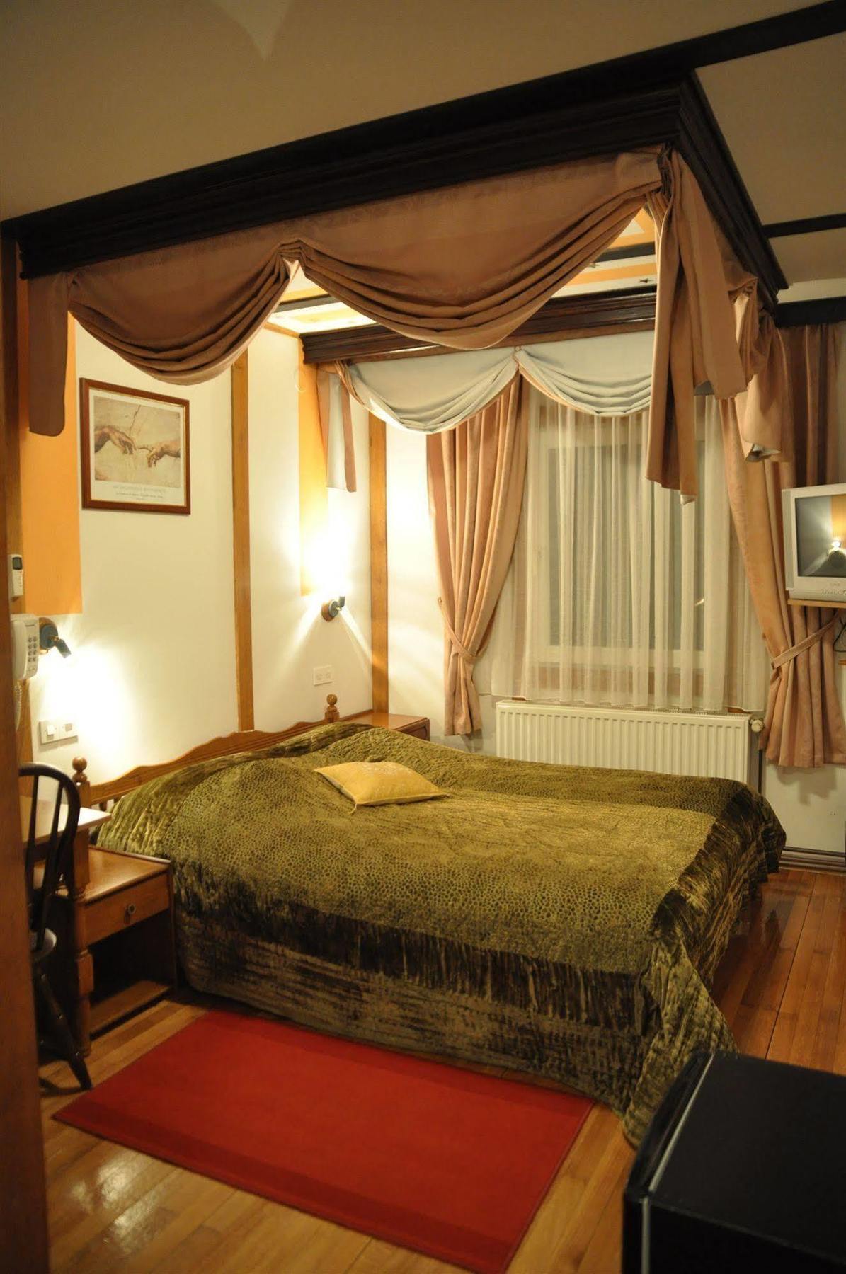 Garten Hotel